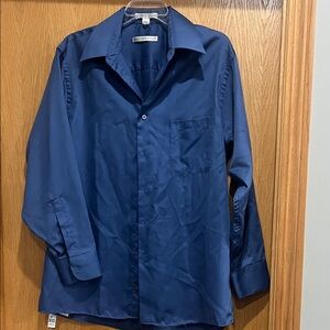 Geoffrey Beene Men's Solid Navy Button-Up Shirt